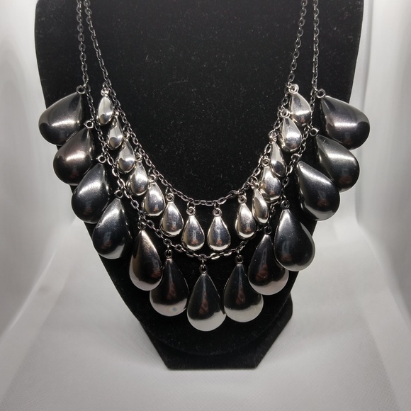 ISC Statement Necklace - Picture 4 of 4